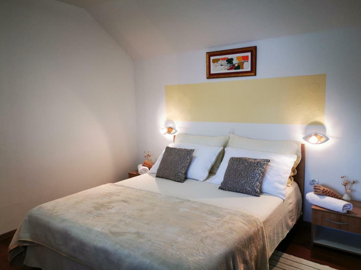 Guesthouse Samolov Vrhovine Eksteriør bilde