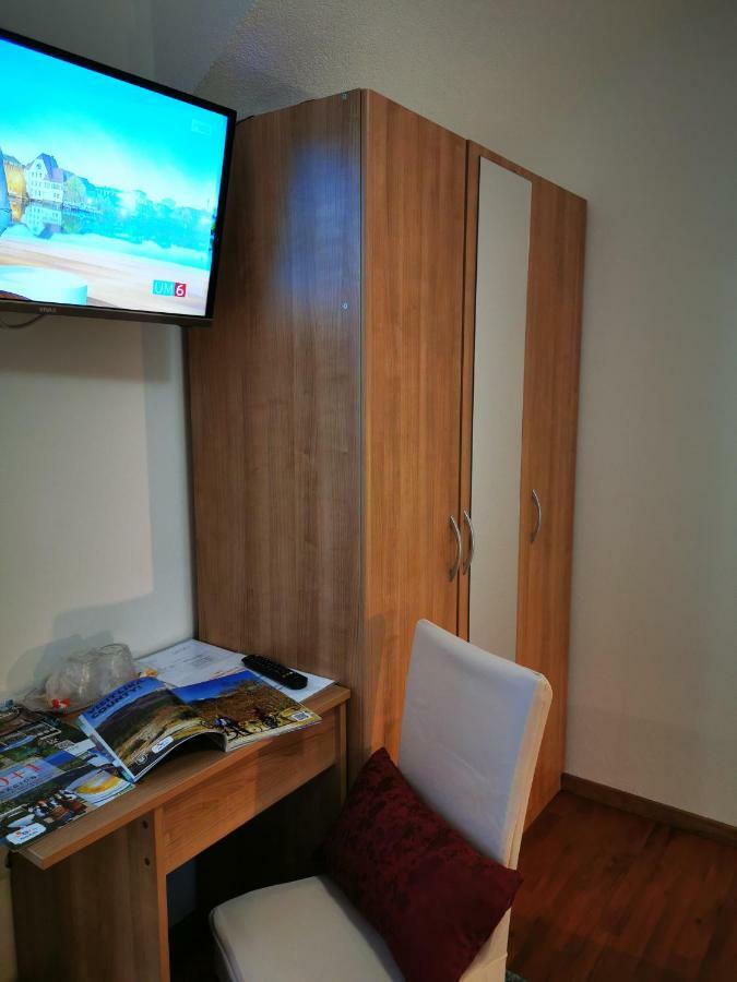 Guesthouse Samolov Vrhovine Eksteriør bilde