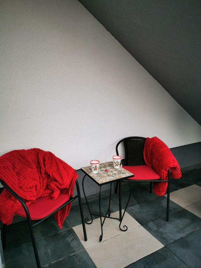 Guesthouse Samolov Vrhovine Eksteriør bilde